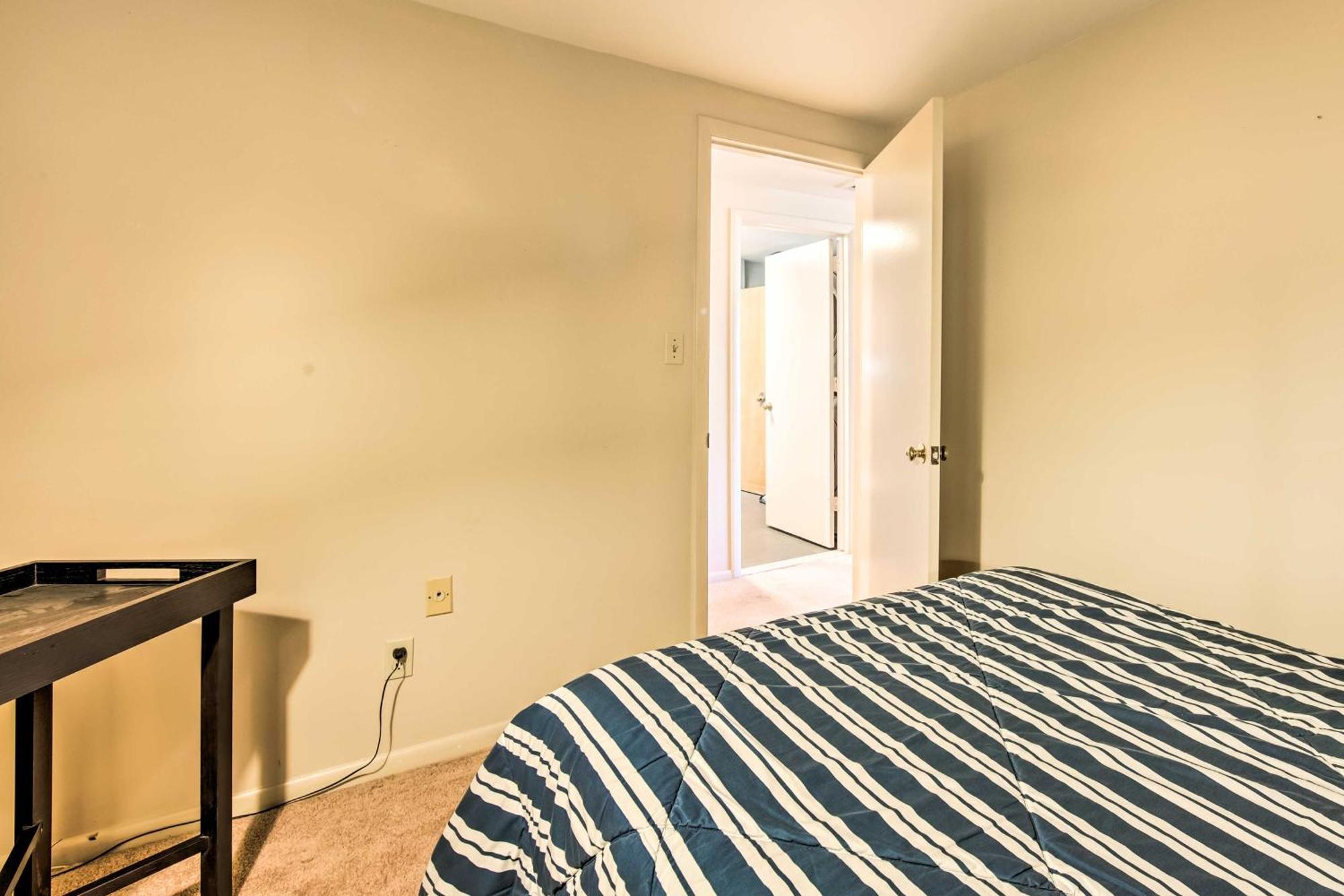 Runningwater Apartment In Lancaster With Deck ภายนอก รูปภาพ
