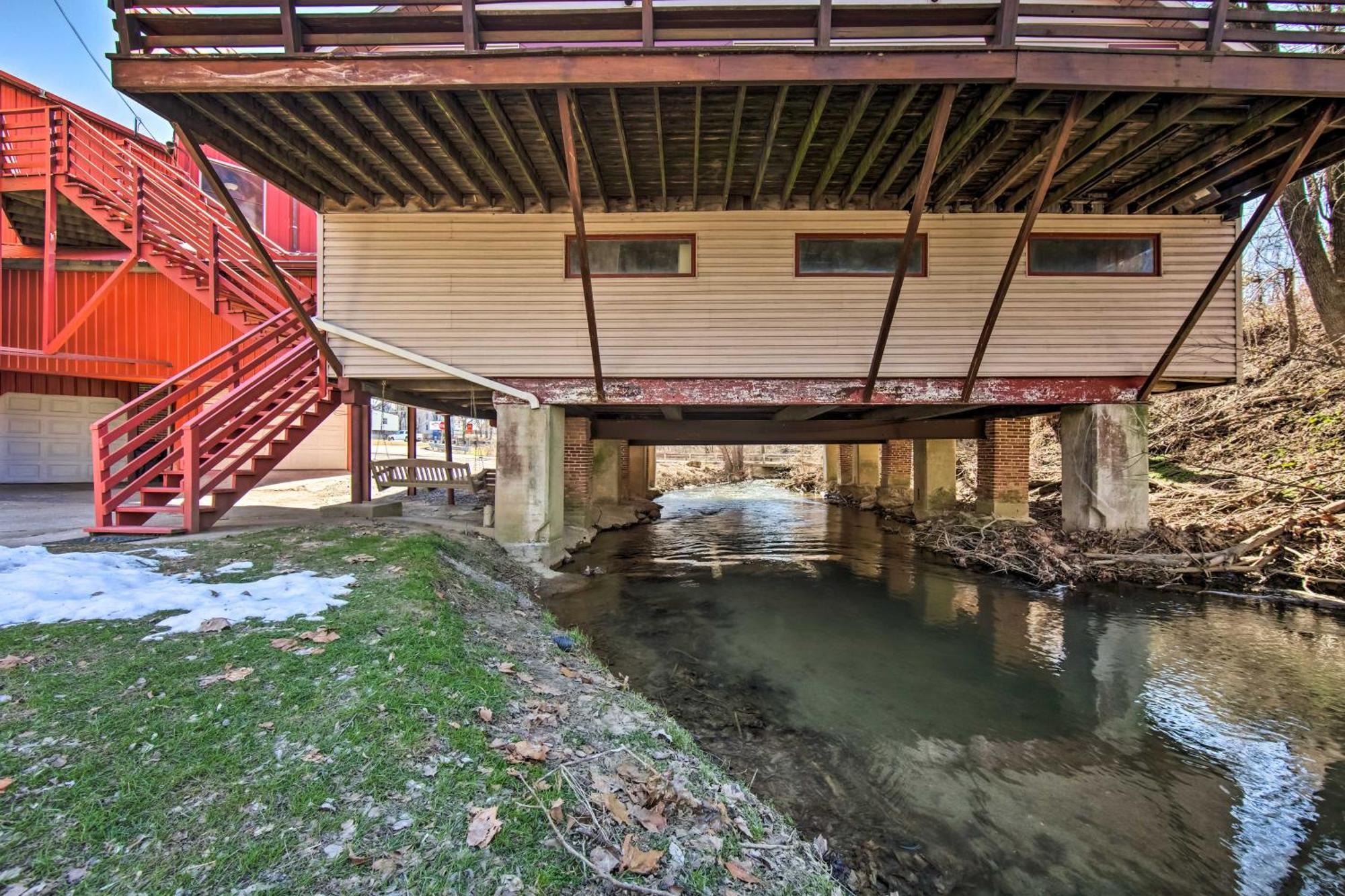 Runningwater Apartment In Lancaster With Deck ภายนอก รูปภาพ